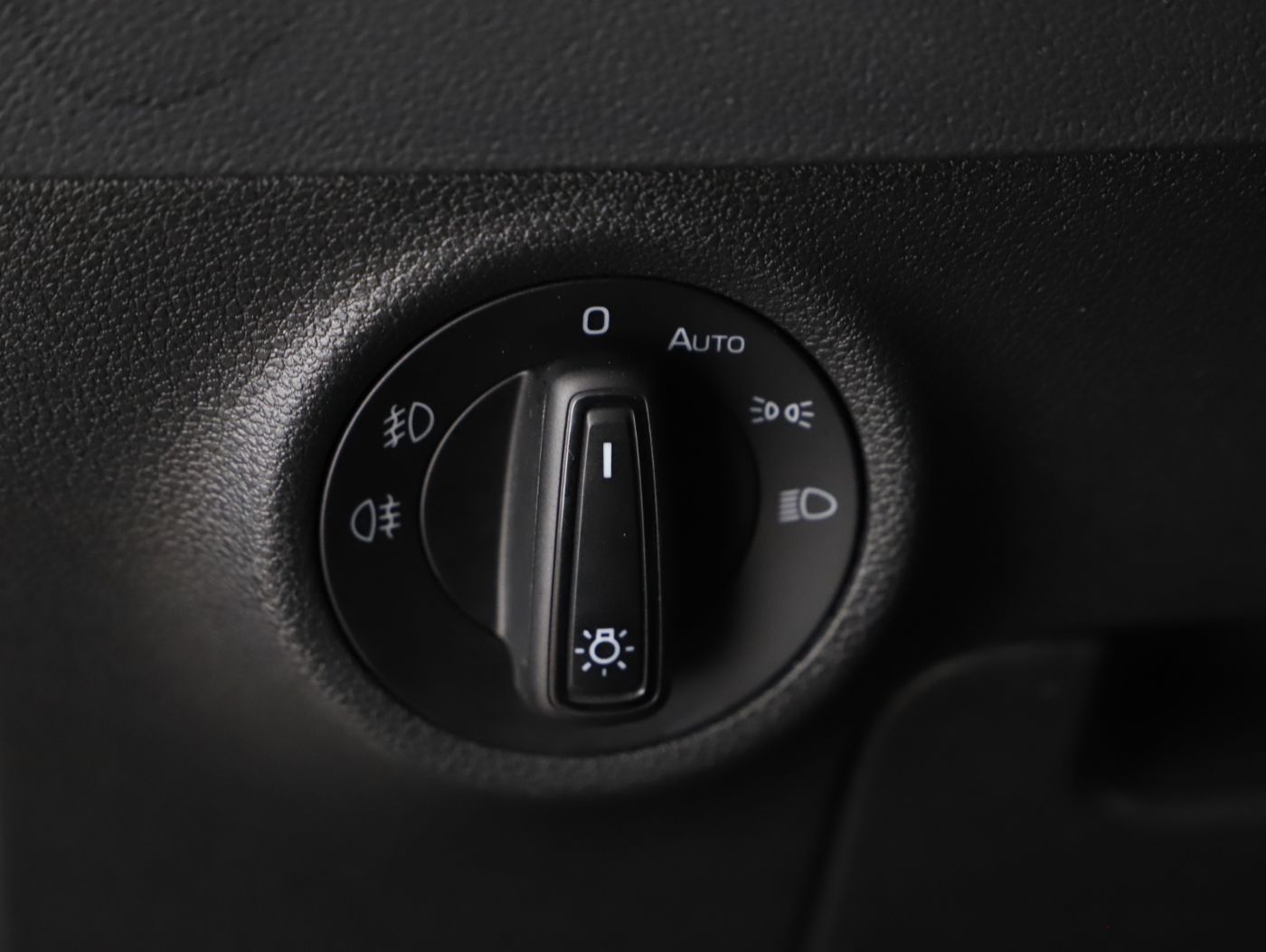 Skoda Octavia Combi 2.0 TDI Bus. DSG | Bild 9 von 24
