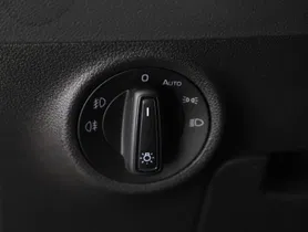 Skoda Octavia Combi 2.0 TDI Bus. DSG | Thumbnail 9 von 24