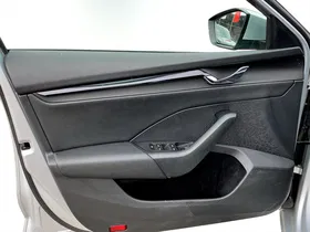 Skoda Octavia Combi 2.0 TDI Ambition | Thumbnail 8 von 18