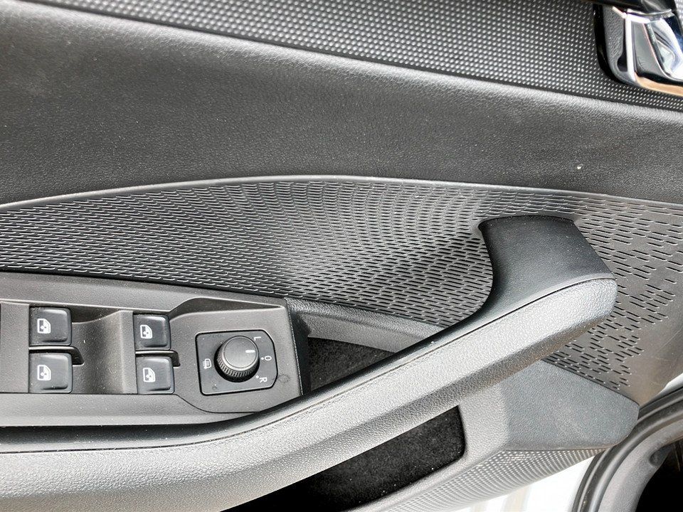 Skoda Octavia Combi 2.0 TDI Ambition | Bild 9 von 18