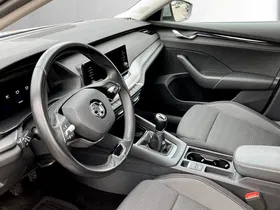 Skoda Octavia Combi 2.0 TDI Ambition | Thumbnail 10 von 18