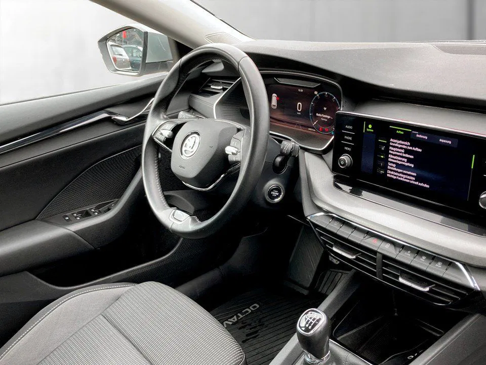 Skoda Octavia Combi 2.0 TDI Ambition | Bild 12 von 18