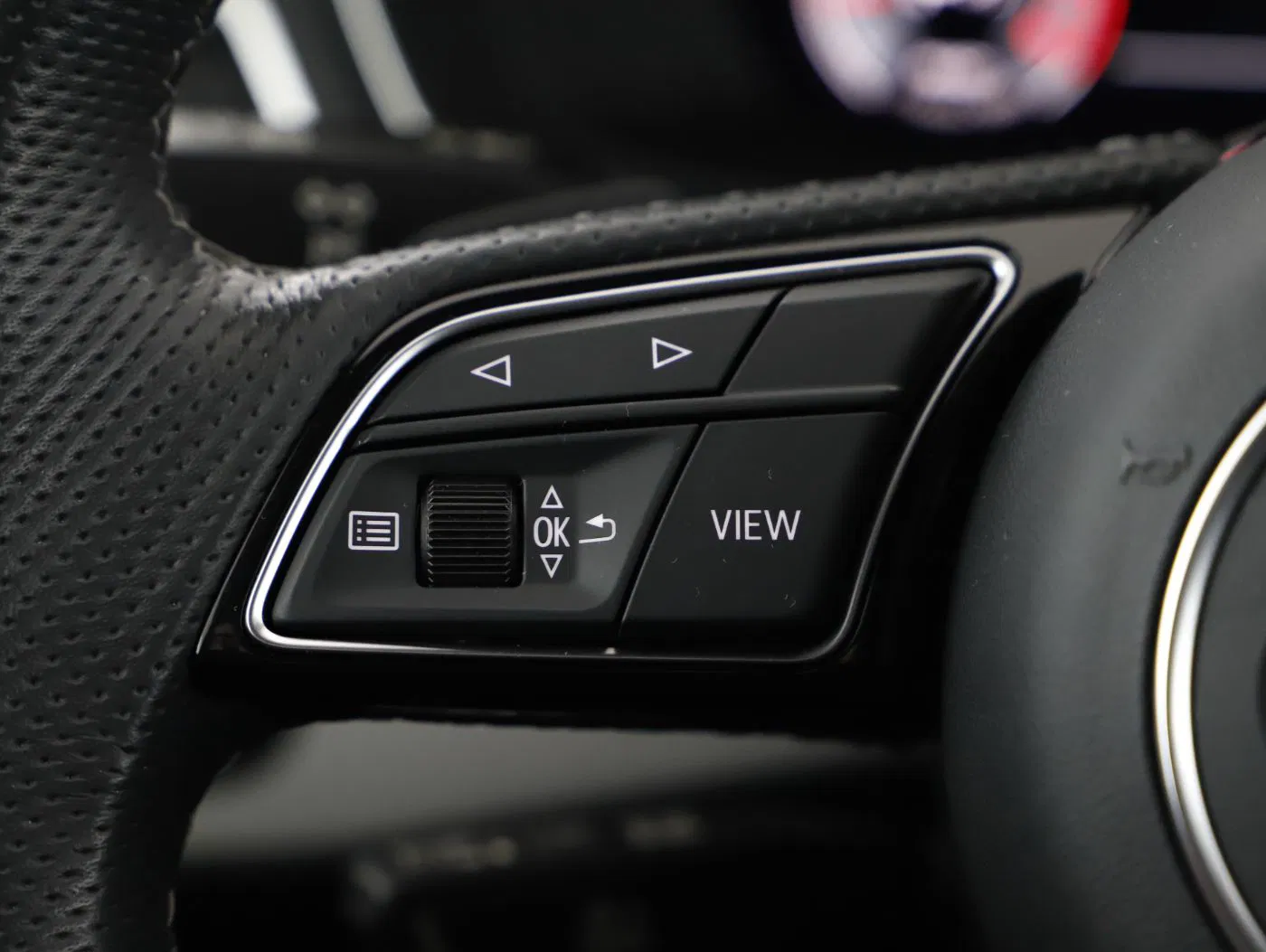 Audi A4 35 TFSI S-Line Aut. | Bild 18 von 28