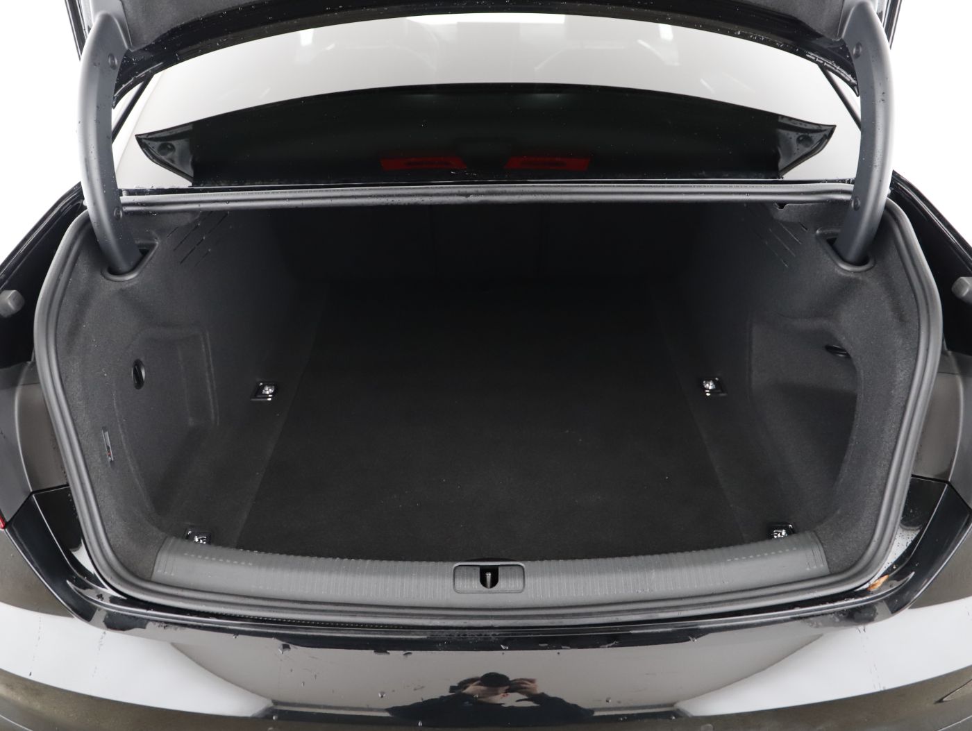 Audi A4 35 TFSI S-Line Aut. | Bild 27 von 28