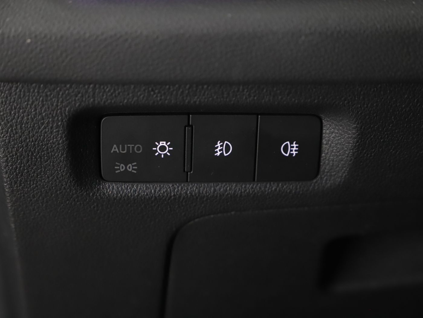 Skoda Octavia Combi 2.0 TDI Style DSG | Bild 11 von 27