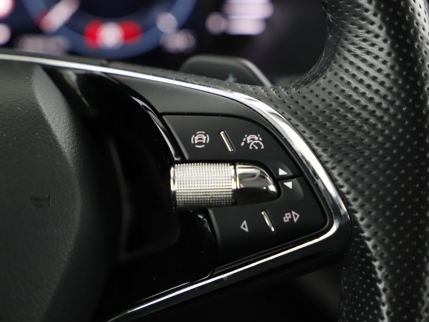 Skoda Octavia Combi 2.0 TDI Style DSG | Bild 18 von 27