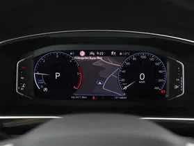 VW Tiguan 2.0 TDI BMT R-Line | Thumbnail 16 von 25