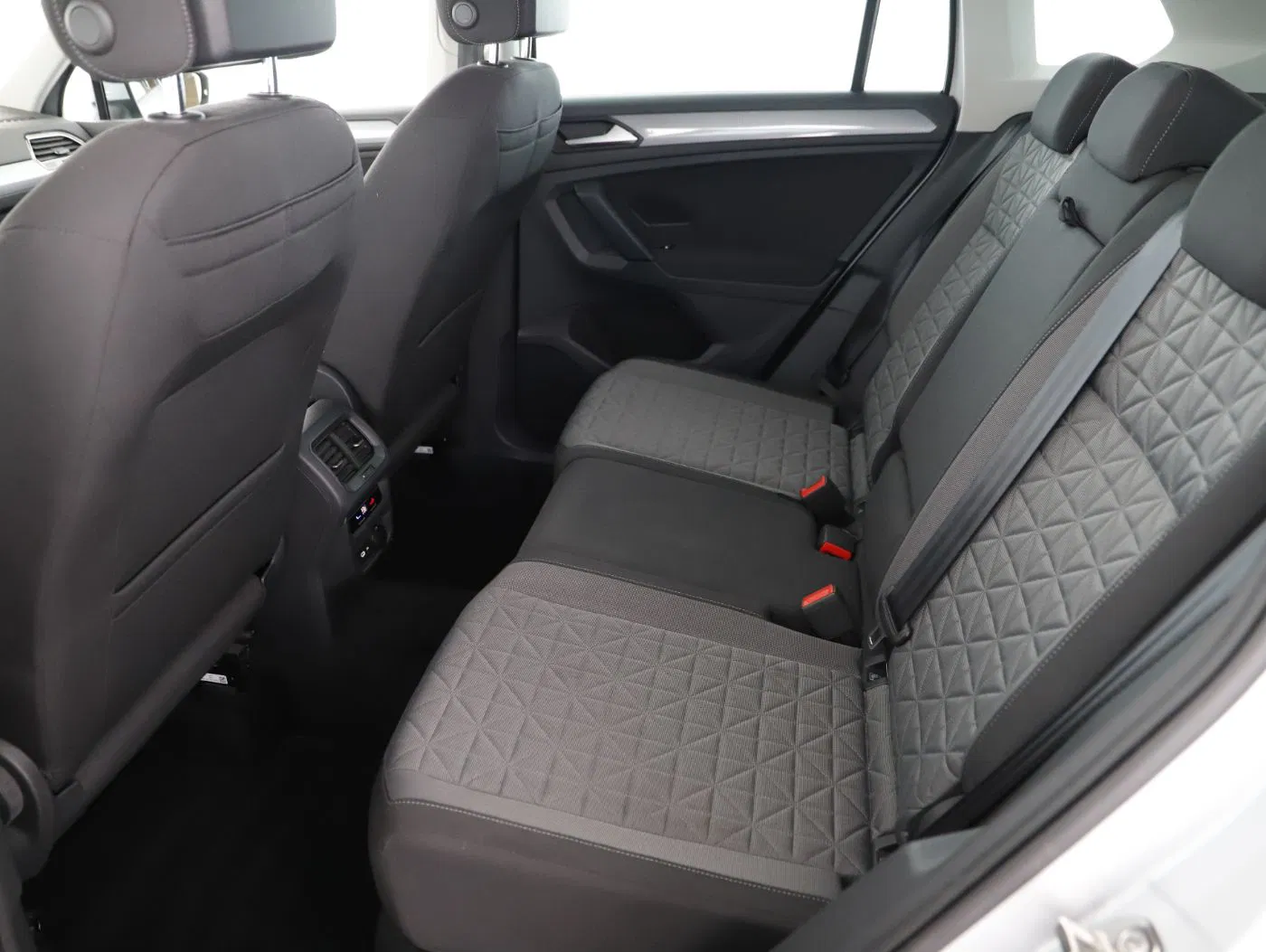 VW Tiguan 2.0 TDI Life | Bild 15 von 15