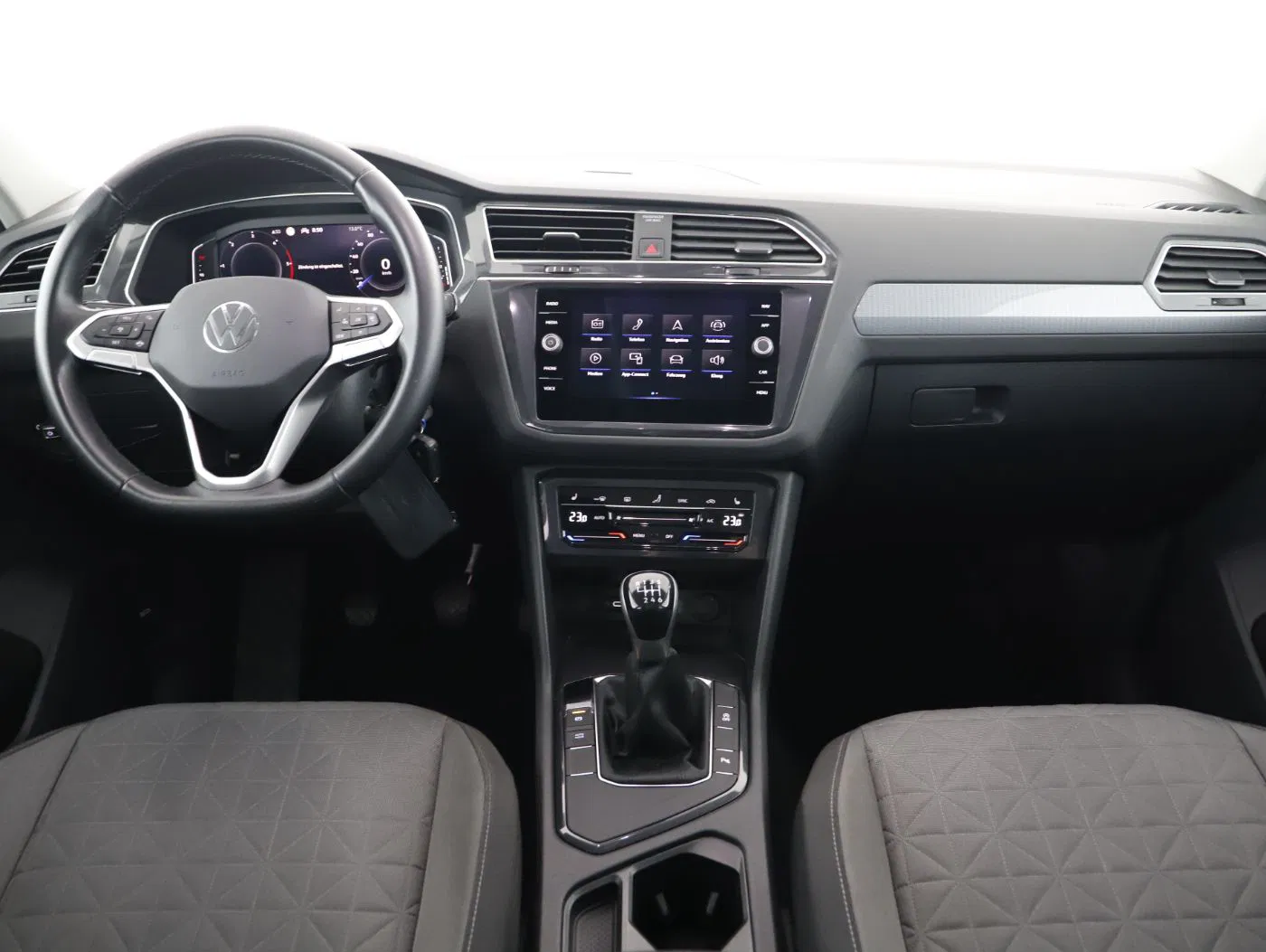 VW Tiguan 2.0 TDI Life | Bild 9 von 15