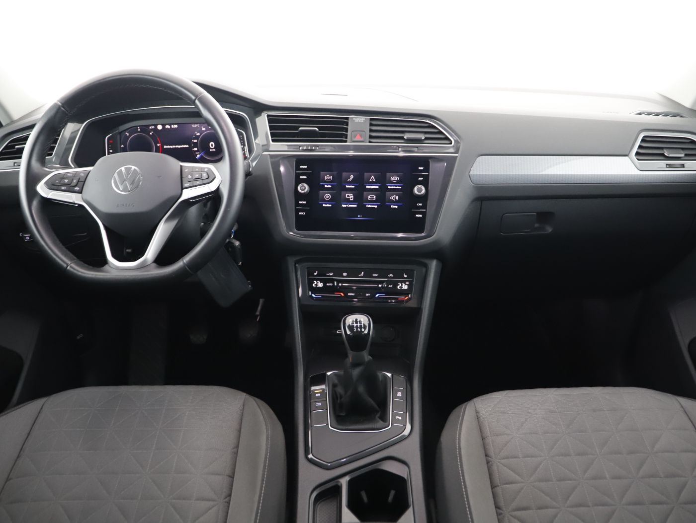 VW Tiguan 2.0 TDI Life | Bild 10 von 16