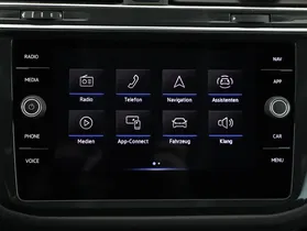 VW Tiguan 2.0 TDI Life | Thumbnail 12 von 16