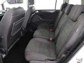 VW Touran 2.0 TDI Highline DSG | Thumbnail 11 von 23