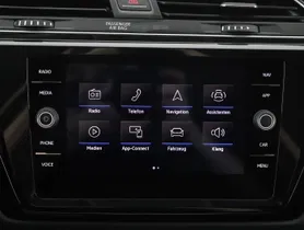 VW Touran 2.0 TDI Highline DSG | Thumbnail 15 von 23