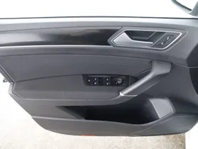VW Touran 2.0 TDI Highline DSG | Thumbnail 21 von 23