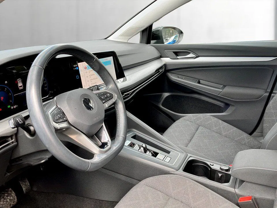 VW Golf VIII Var. 2.0 TDI Life DSG | Bild 7 von 23