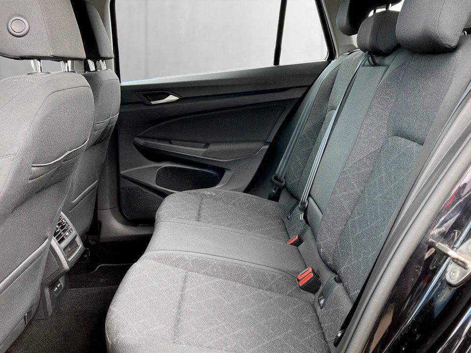 VW Golf VIII Var. 2.0 TDI Life DSG | Bild 10 von 23
