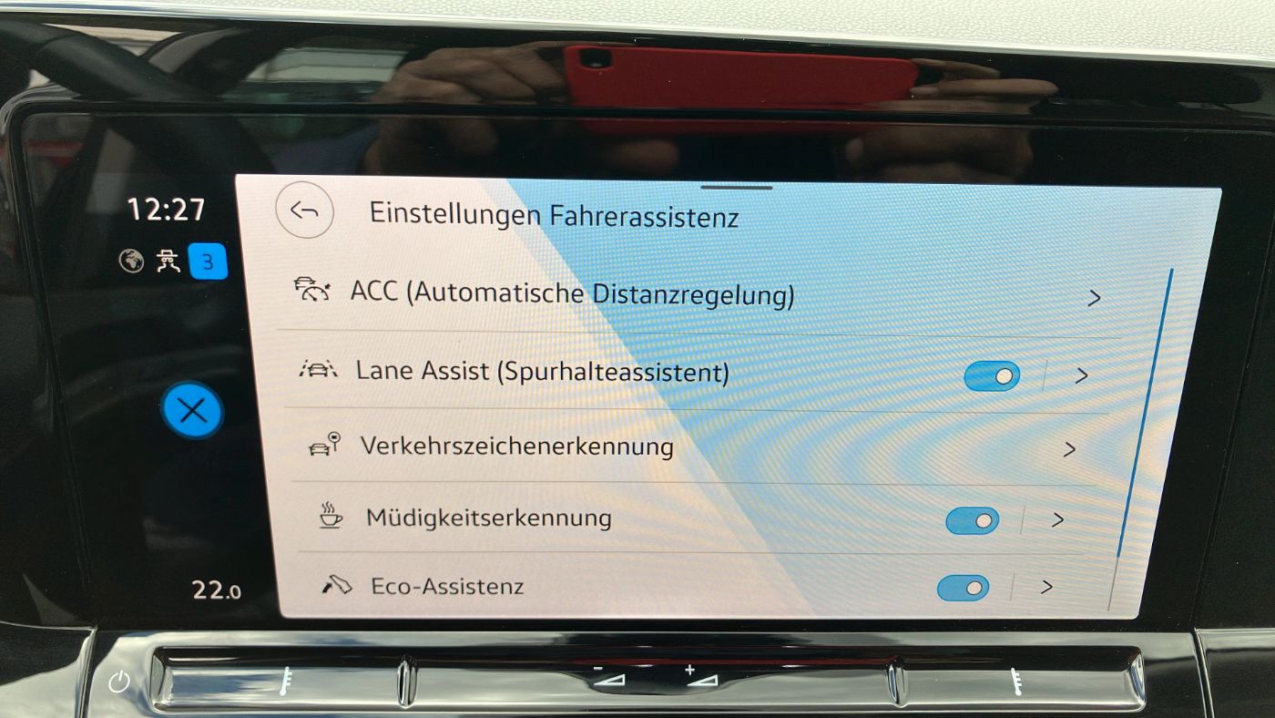 VW Golf VIII Var. 2.0 TDI Life DSG | Bild 19 von 23