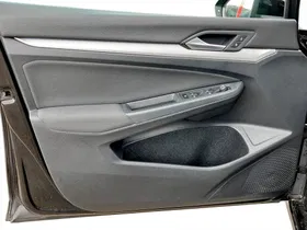 VW Golf VIII Var. 2.0 TDI Life DSG | Thumbnail 21 von 23