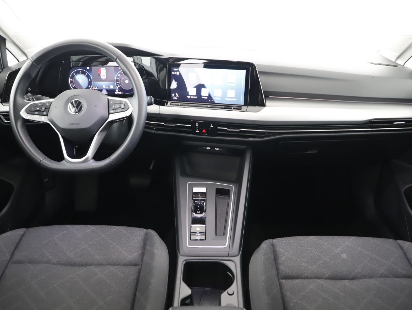 VW Golf VIII Var. 2.0TDI Life DSG | Bild 12 von 22