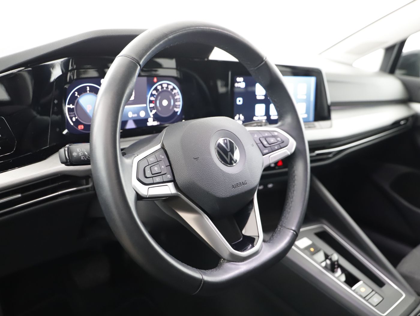 VW Golf VIII Var. 2.0TDI Life DSG | Bild 13 von 22