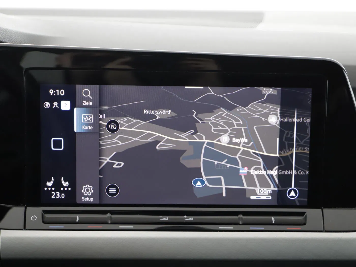 VW Golf VIII Var. 2.0TDI Life DSG | Bild 18 von 22