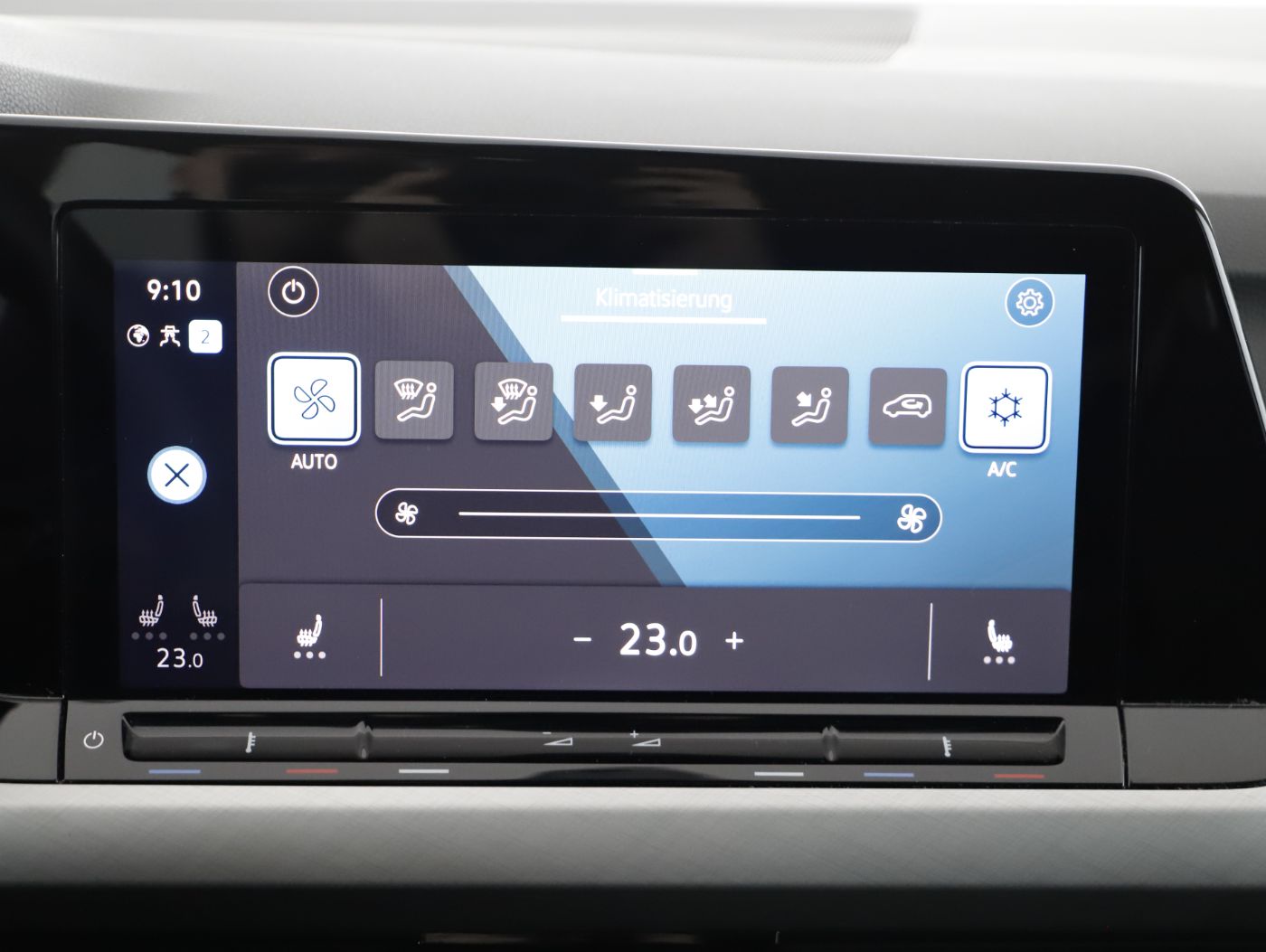 VW Golf VIII Var. 2.0TDI Life DSG | Bild 20 von 22