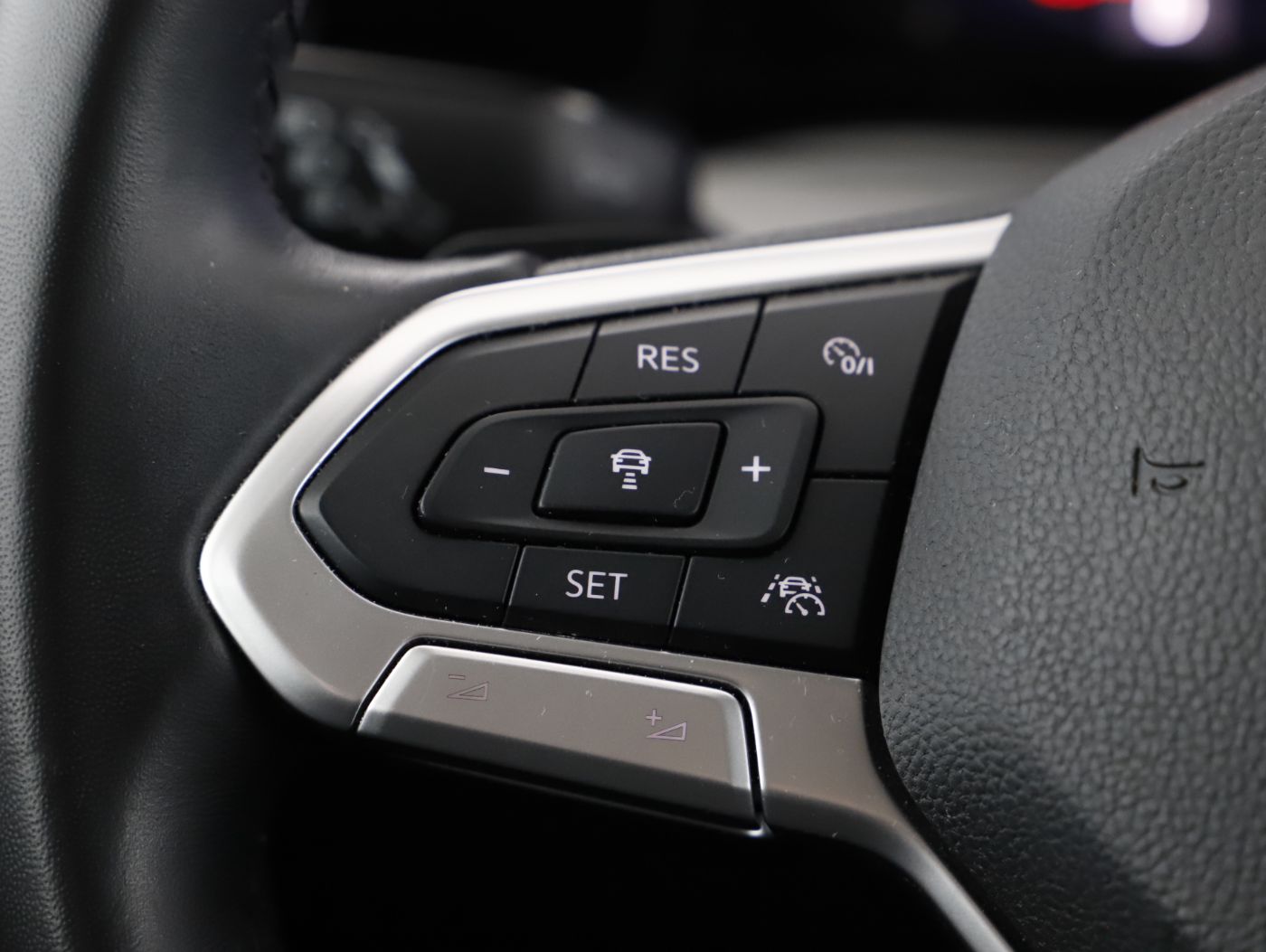 VW Golf VIII Var. 2.0TDI Life DSG | Bild 15 von 22