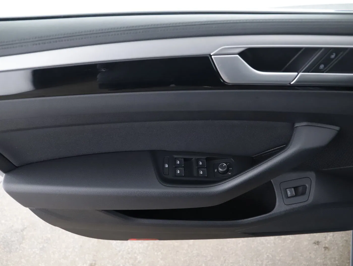 VW Arteon 2.0TDI DSG | Bild 22 von 27