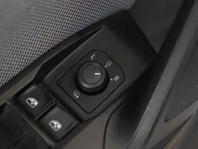 Seat Leon ST 2.0 TDI Style | Thumbnail 23 von 27