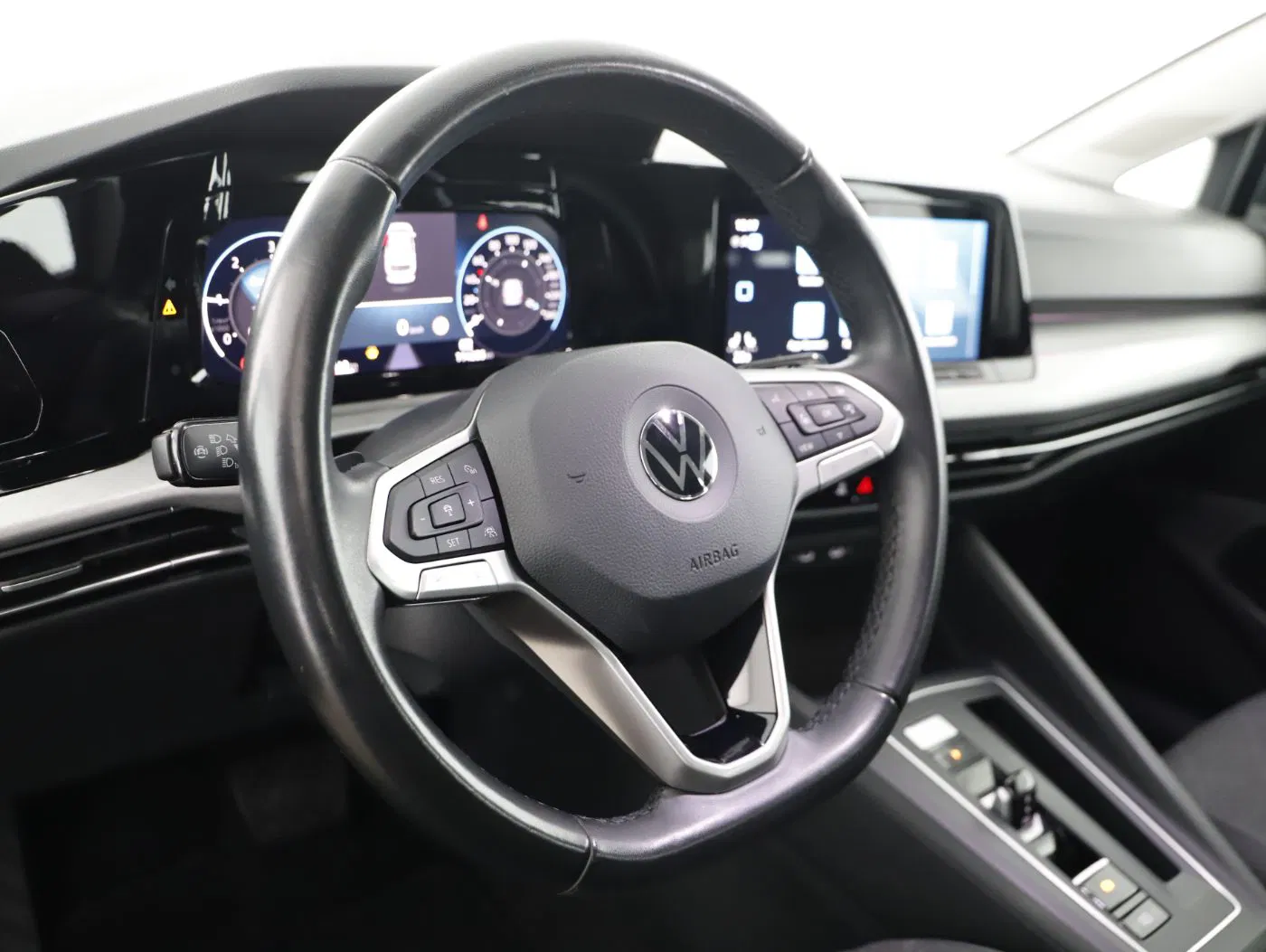 VW Golf VIII Var 2.0TDI Life DSG | Bild 12 von 25