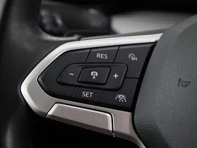 VW Golf VIII Var 2.0TDI Life DSG | Thumbnail 19 von 25