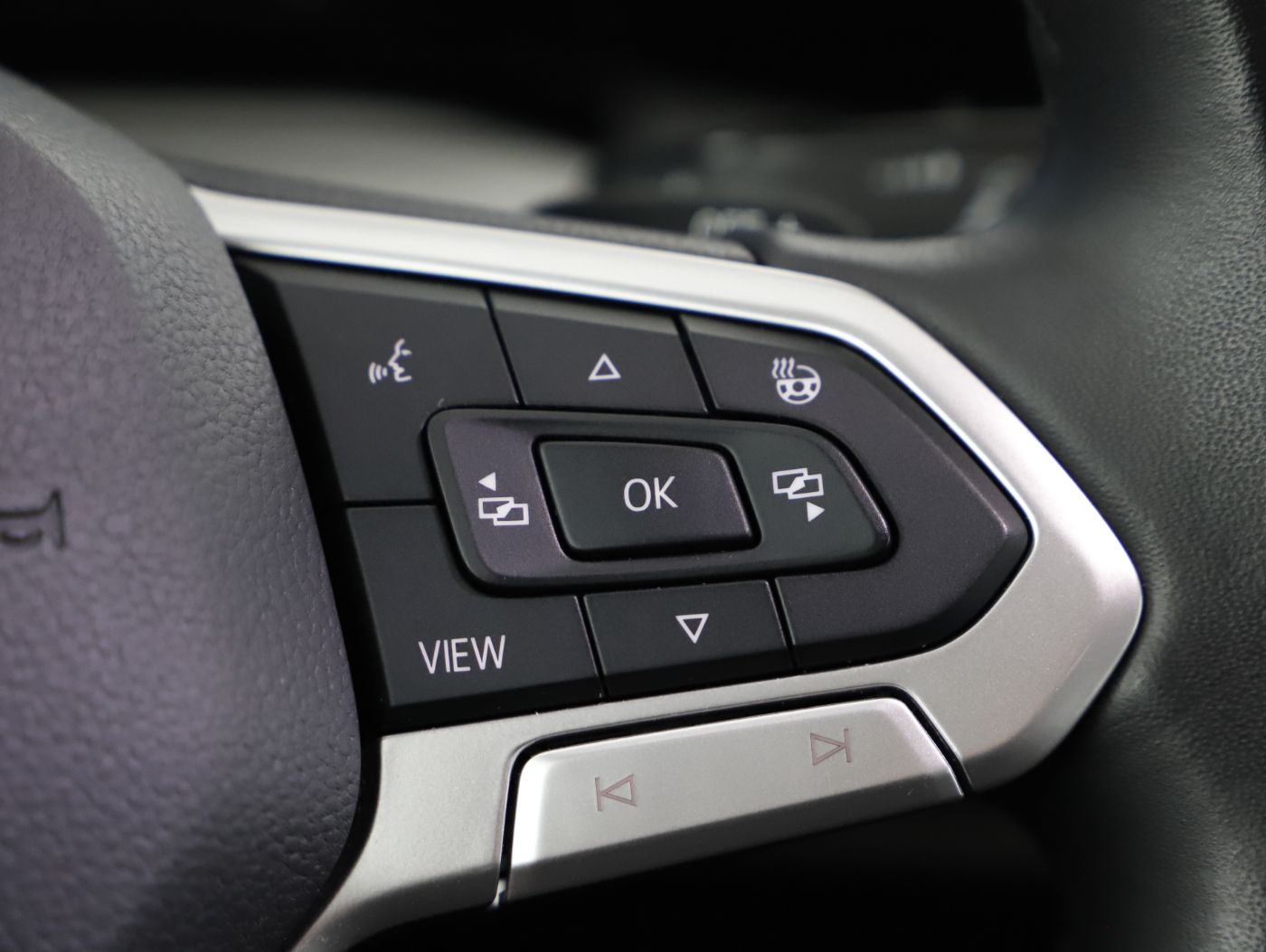 VW Golf VIII Var 2.0TDI Life DSG | Bild 20 von 25