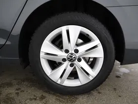 VW Golf VIII Var 2.0TDI Life DSG | Thumbnail 8 von 25