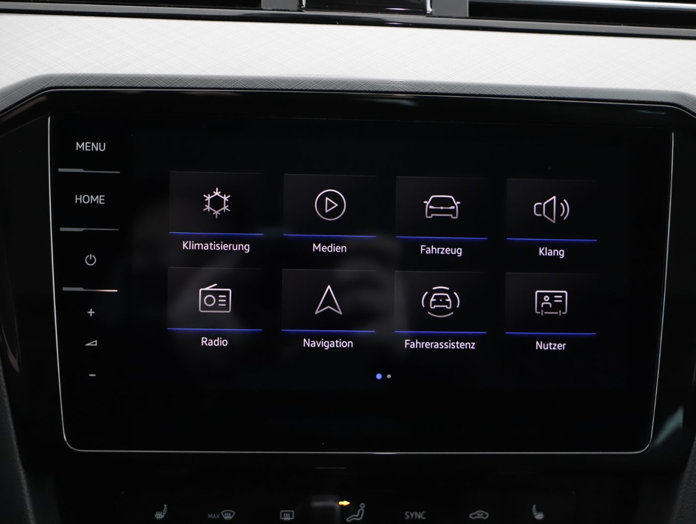 VW Passat Variant 2.0 TDI 4Motion BMT Business | Bild 18 von 27