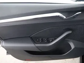 Skoda Octavia Combi 2.0 TDI Style DSG | Thumbnail 7 von 24