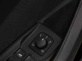 Skoda Octavia Combi 2.0 TDI Style DSG | Thumbnail 9 von 25