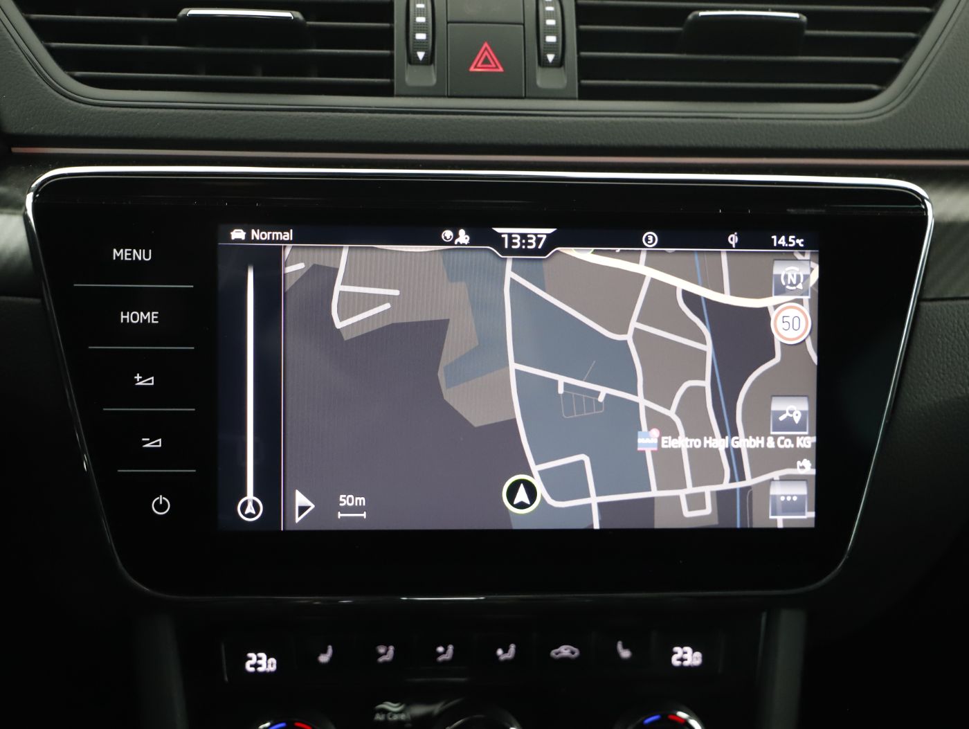 Skoda Superb Combi iV Sportline | Bild 16 von 29