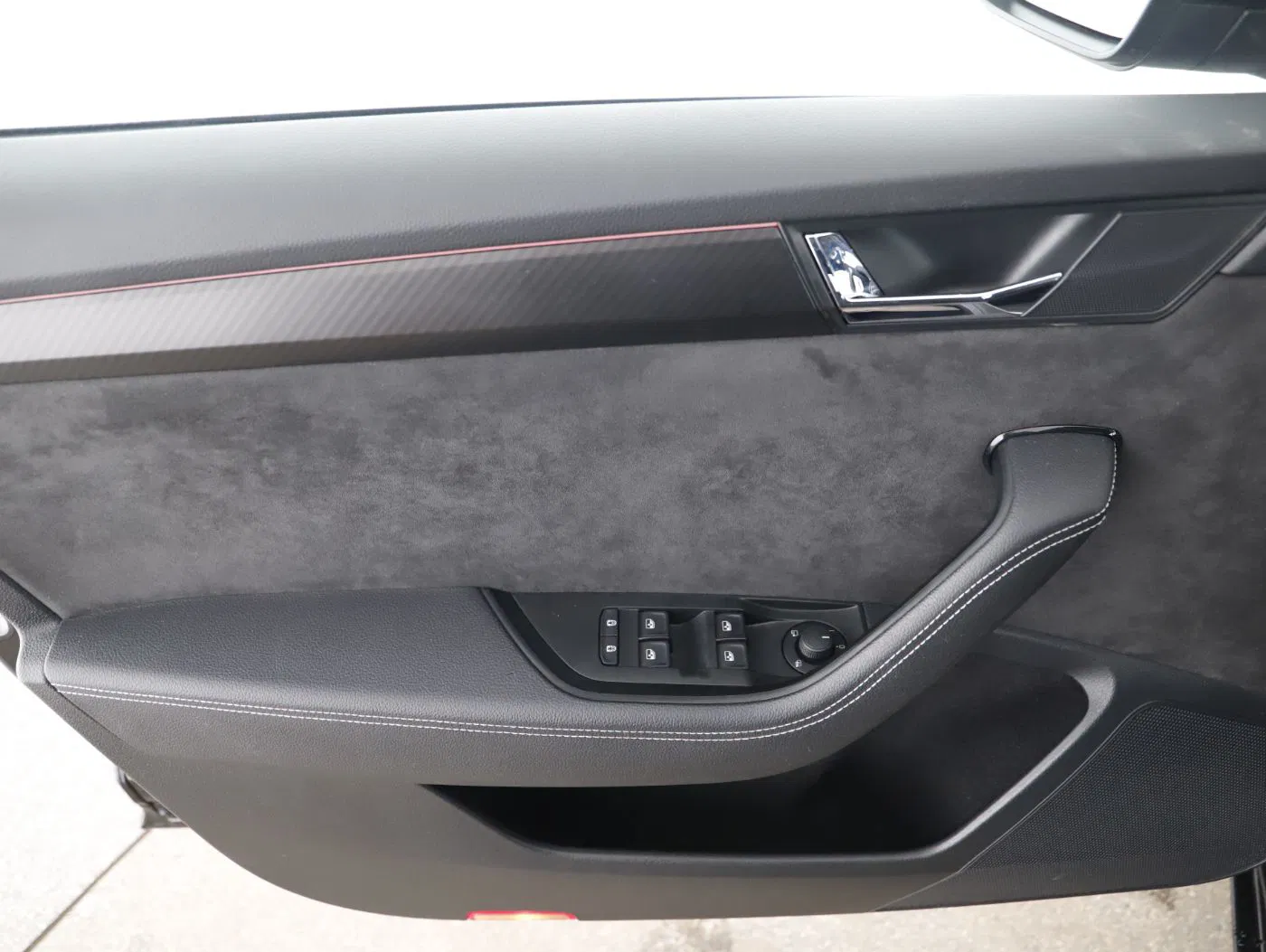 Skoda Superb Combi iV Sportline | Bild 23 von 29