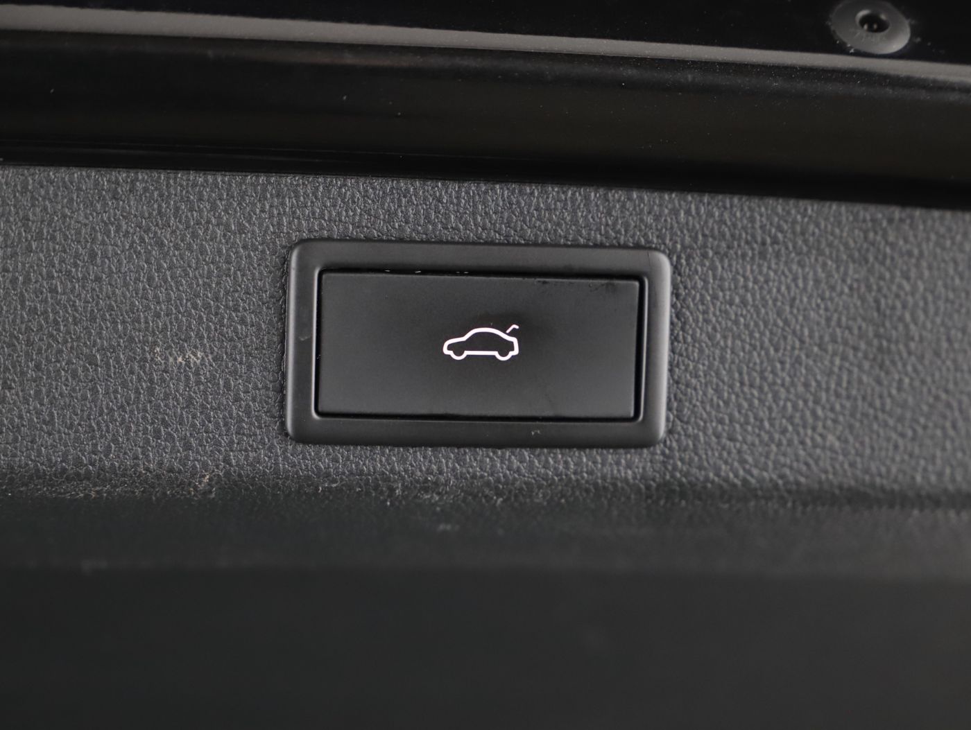 Skoda Superb Combi iV Sportline | Bild 26 von 29