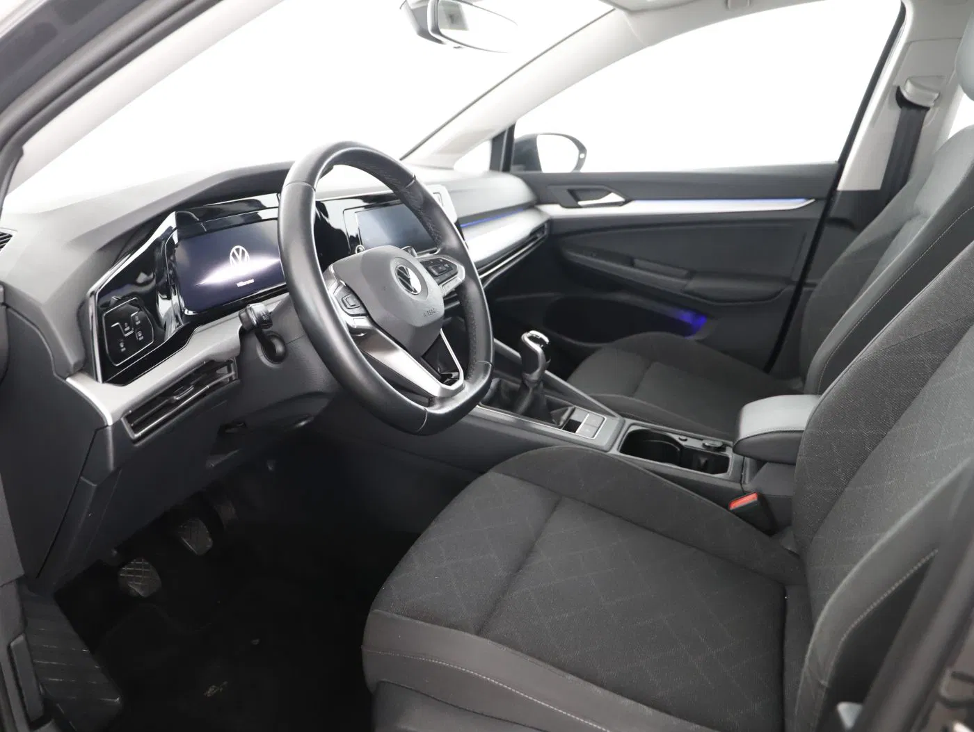 VW Golf VIII Var. 2.0 TDI Life | Bild 13 von 24