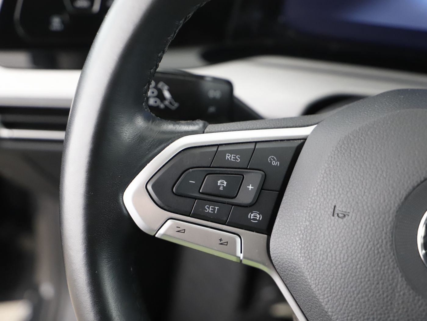 VW Golf VIII Var. 2.0 TDI Life | Bild 15 von 24