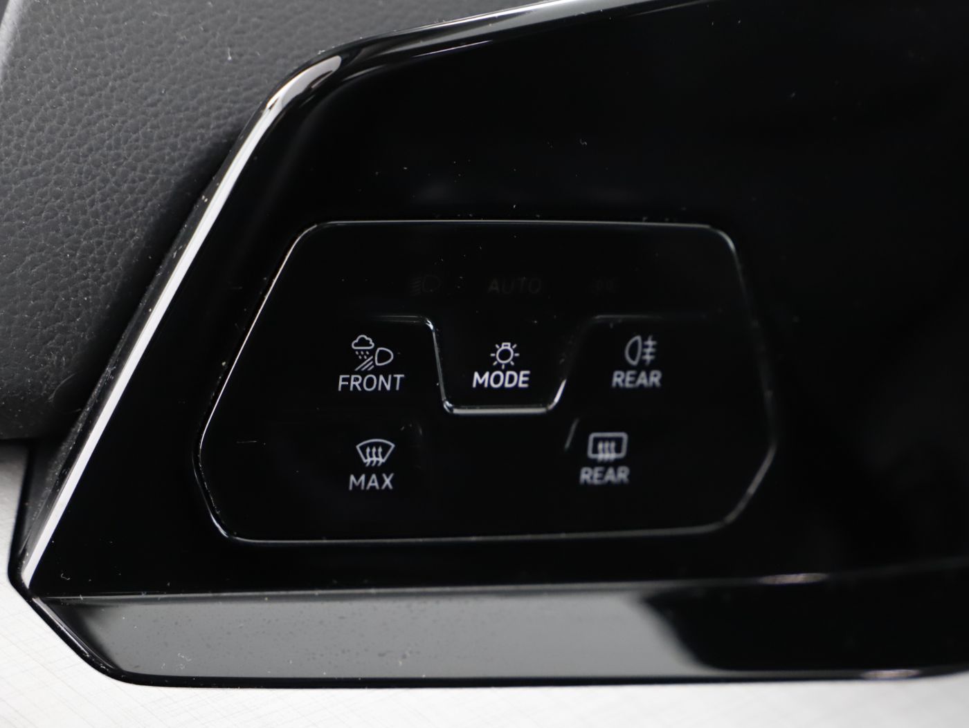 VW Golf VIII Variant 2.0 TDI Life DSG | Bild 13 von 26