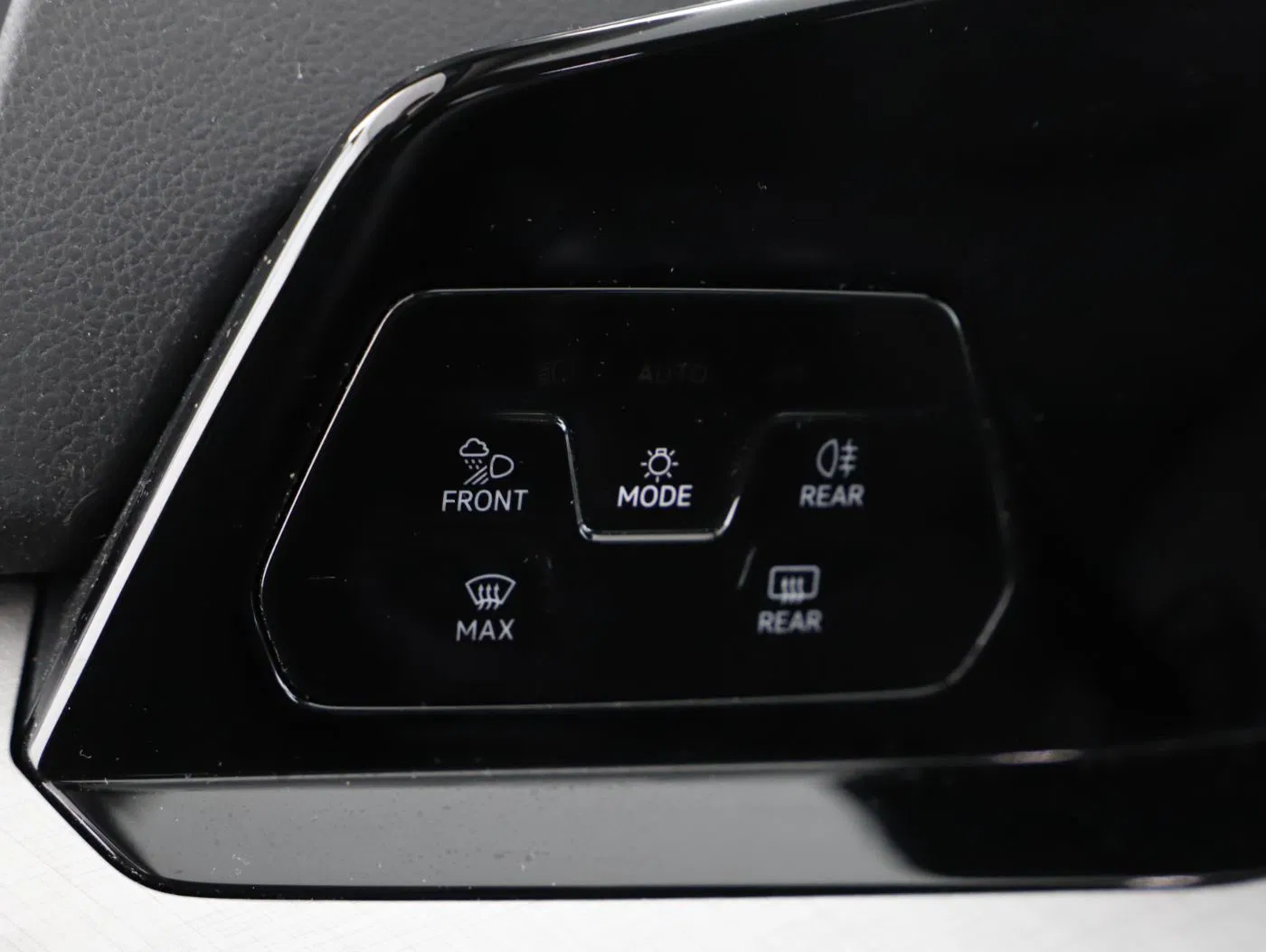 VW Golf VIII Variant 2.0 TDI Life DSG | Bild 13 von 26