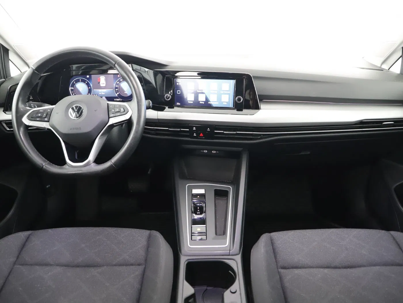 VW Golf VIII Variant 2.0 TDI Life DSG | Bild 15 von 26