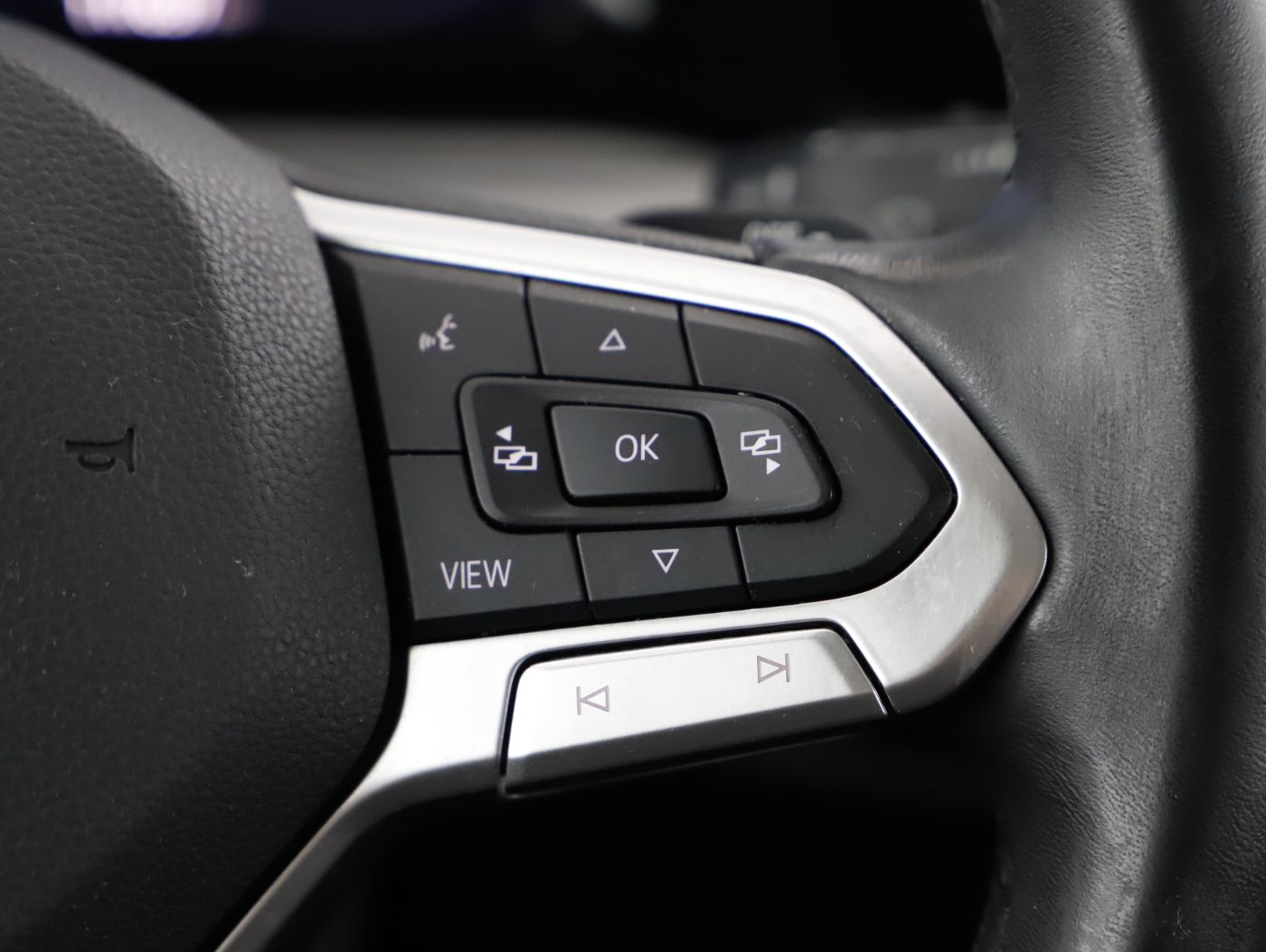 VW Golf VIII Variant 2.0 TDI Life DSG | Bild 18 von 26