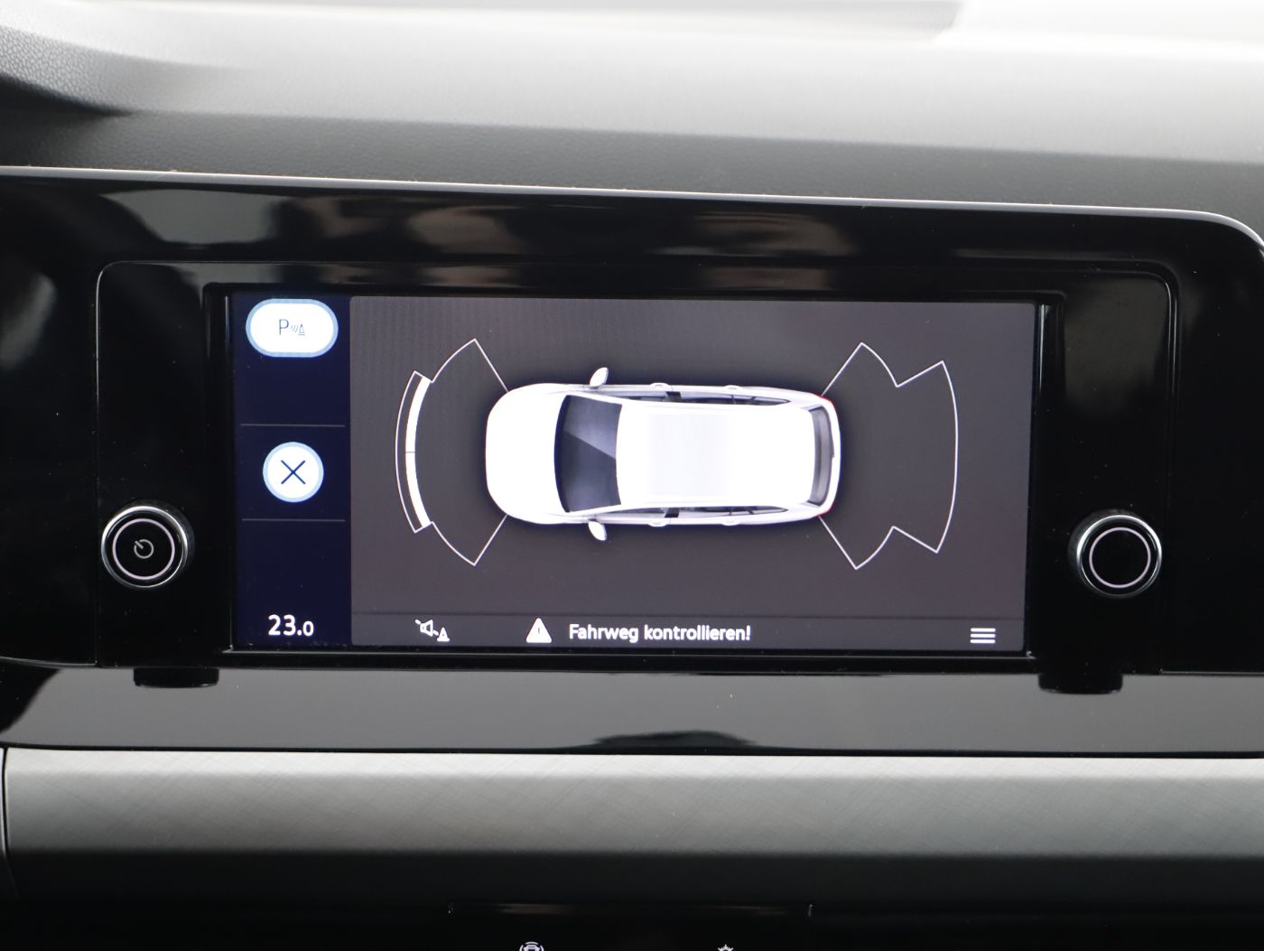 VW Golf VIII Variant 2.0 TDI Life DSG | Bild 20 von 26