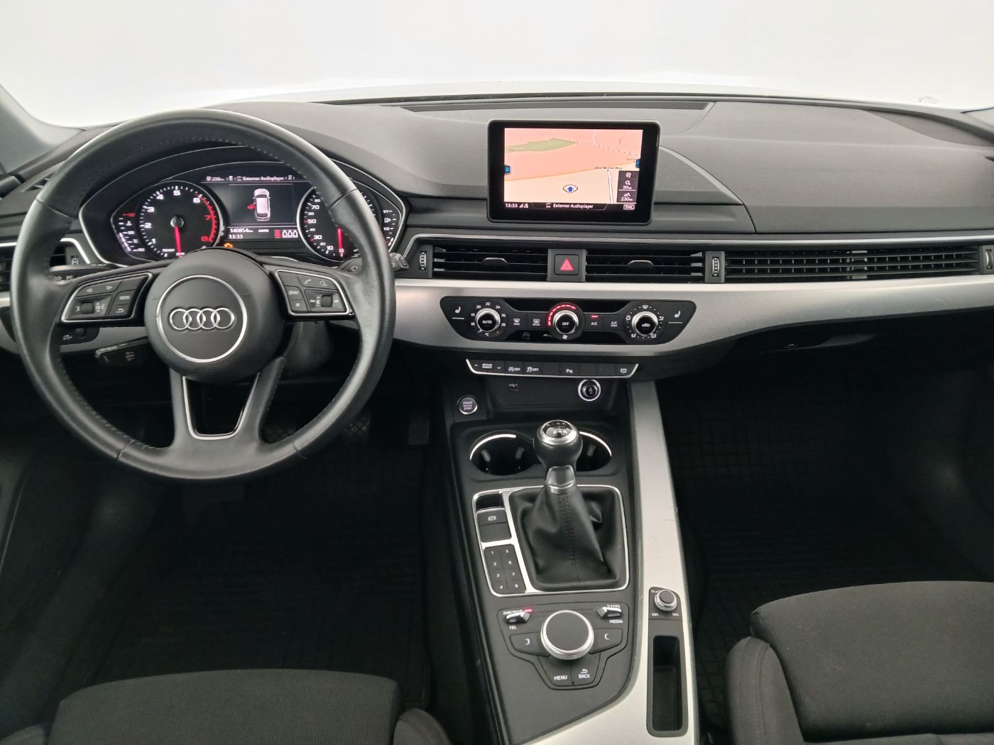 Audi A4 Avant 2.0 TFSI sport | Bild 15 von 27