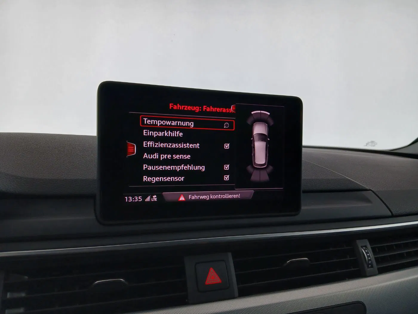 Audi A4 Avant 2.0 TFSI sport | Bild 21 von 27