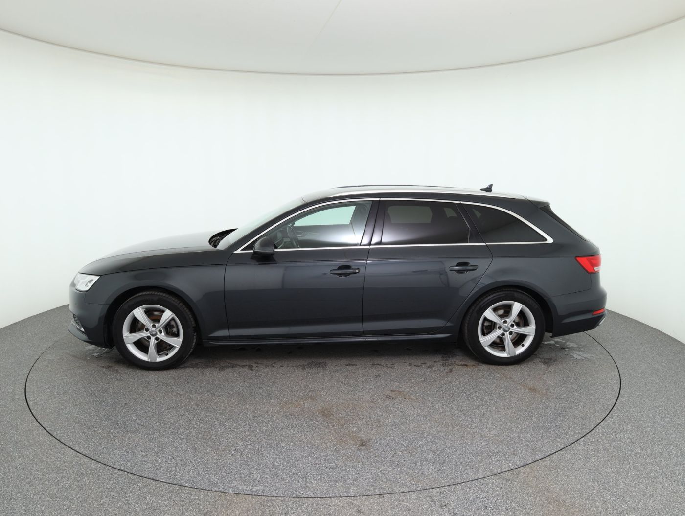 Audi A4 Avant 2.0 TFSI sport | Bild 9 von 27