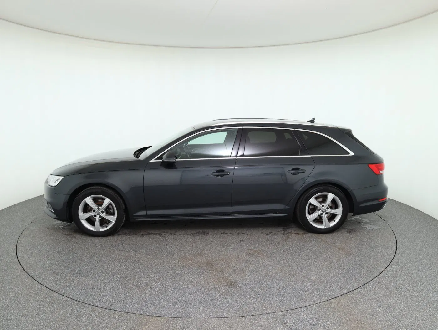 Audi A4 Avant 2.0 TFSI sport | Bild 9 von 27